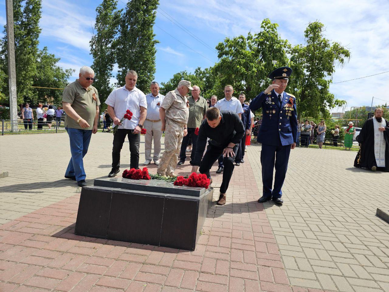 В Волгодонске почтили память советских воинов | Кухни Дриада в г. Сергиев  Посад, заказать кухню у производителя